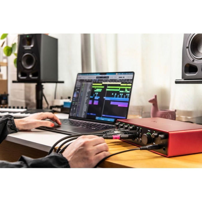 Звукова карта Focusrite Scarlett 4i4 4-го покоління USB: для гітаристів, вокалістів, музикантів - Hi-Fi студійна якість, комплект програмного забезпечення