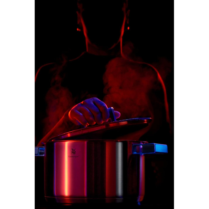 Каструля WMF Ultimate Cool 16 см без кришки, 1,4 л, індукційна, нержавіюча сталь Cromargan, матова, мірна шкала, можна мити в посудомийній машині, маленький молочний сотейник