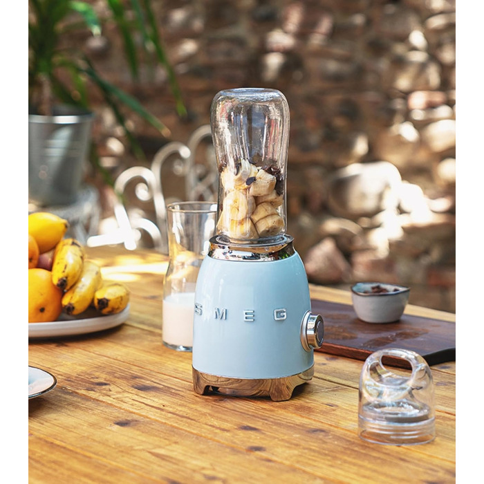 Блендер стаціонарний Smeg PBF01CREU Compact Creme, 300 Вт, 2 швидкості, 2 пляшки 600 мл, кремовий
