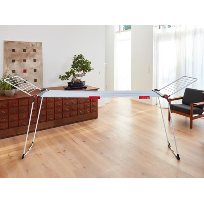Сушарка для білизни Vileda Infinity Flex Plus, розсувна до 2 м, 30 м трос, високі крила XXL, тримачі для дрібних речей, еко-упаковка, біло-чорно-червона