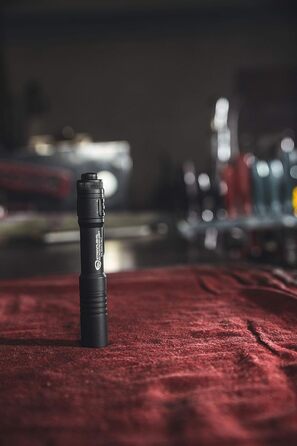 Ліхтарик Streamlight Microstream USB 250 люмен, компактний, акумуляторний, з USB-кабелем та ремінцем, чорний