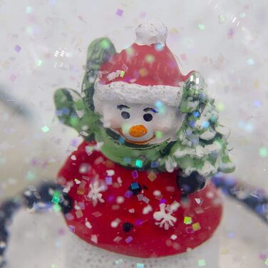 Снігова куля зі сніговиком The Christmas Workshop, скляна, зелена/жовта/срібляста, новорічний декор