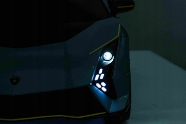 Дитячий електромобіль Lamborghini INVENCIBLE на акумуляторі з LED-освітленням, MP3 та пультом керування, 4x35W